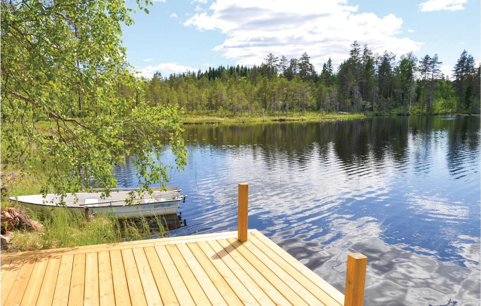 Nice Home In Sunne With Jacuzzi Alvsatern Eksteriør bilde